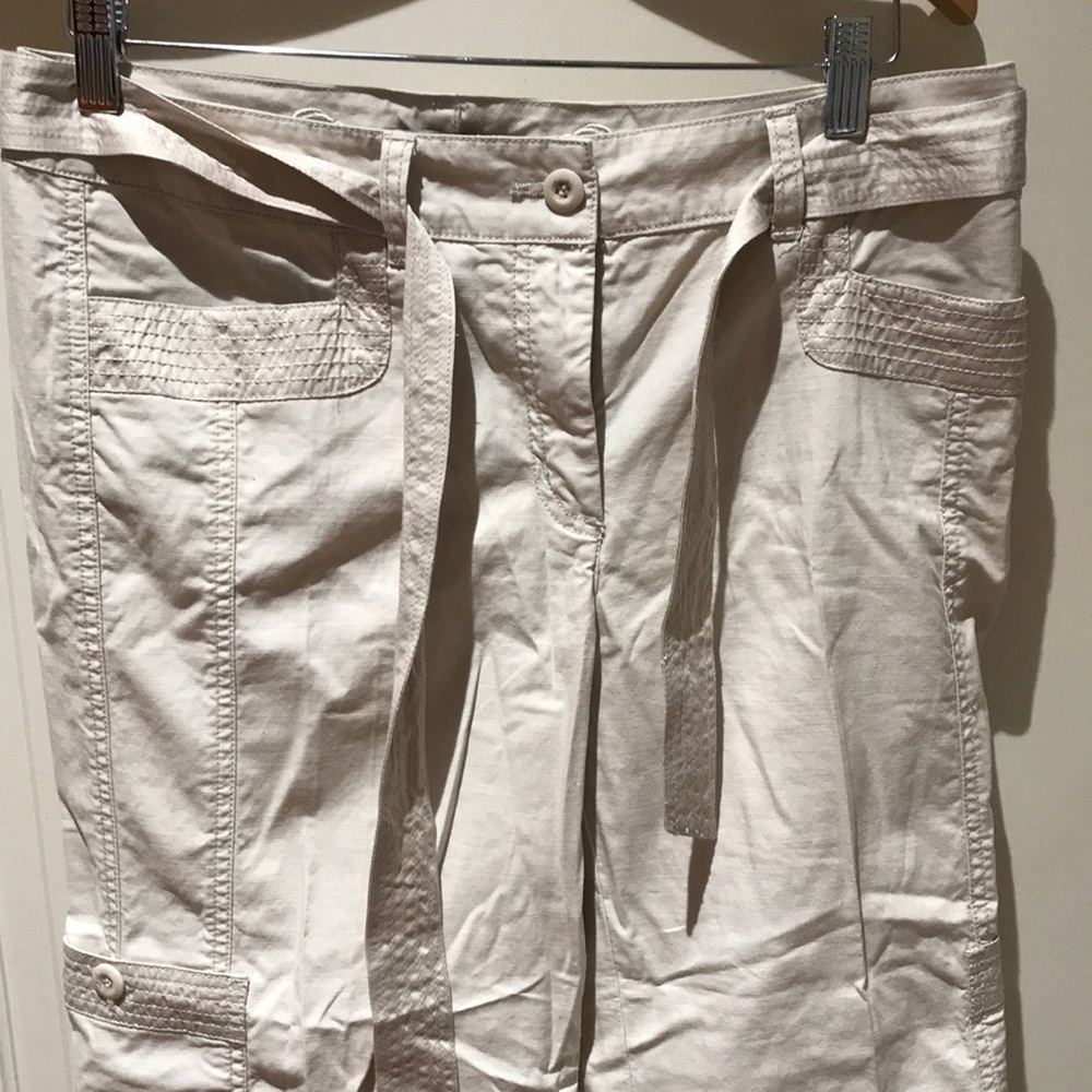 Crop Pant With Drawstring Waist And Front Pockets. - image 2